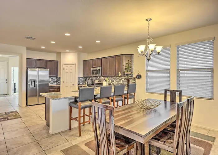 Walk To State Farm Stadium! Family-friendly Escape *