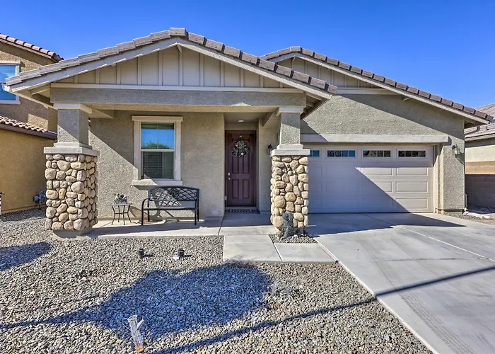 Walk To State Farm Stadium! Family-friendly Escape Glendale